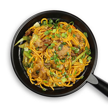 147. LO MEIN NOODLES WITH CHICKEN